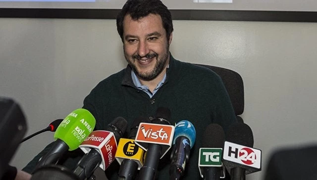 Ο «τυφώνας» Σαλβίνι καταργεί τα «γονέας 1» & «γονέας 2» και επιστρέφει στα πατροπαράδοτα